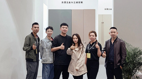 Sales And Customer Service Team